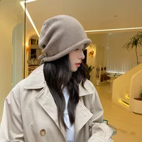 Pop style show face smaller stacked hat